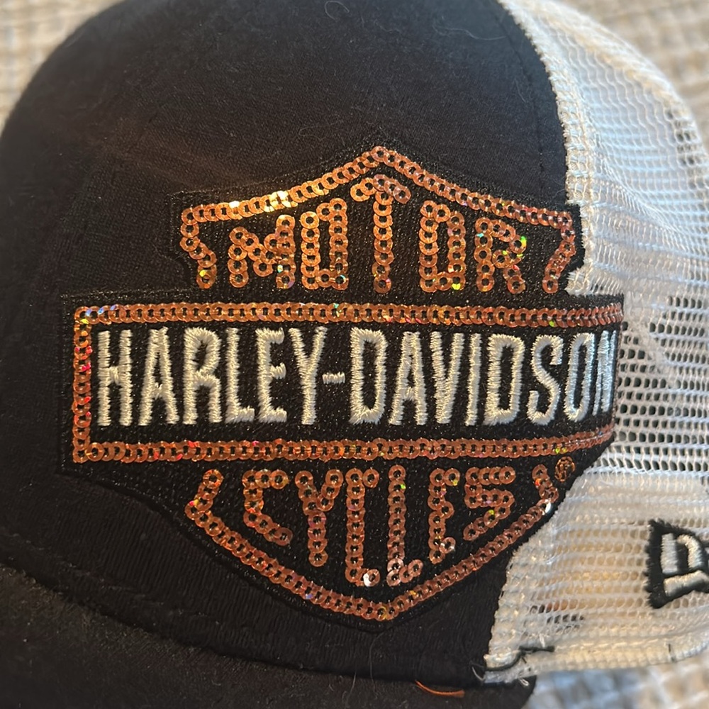 Ladies good condition, Harley Davidson truck hat with bling insignia.